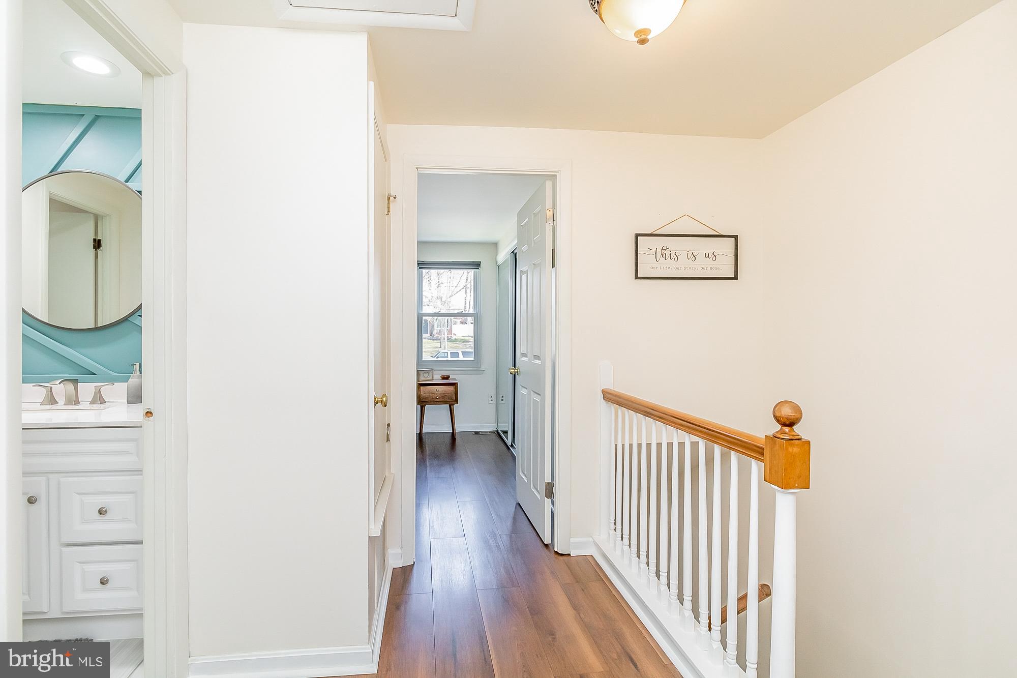 TOWN & COUNTRY APARTMENTS CARNEY - Residential