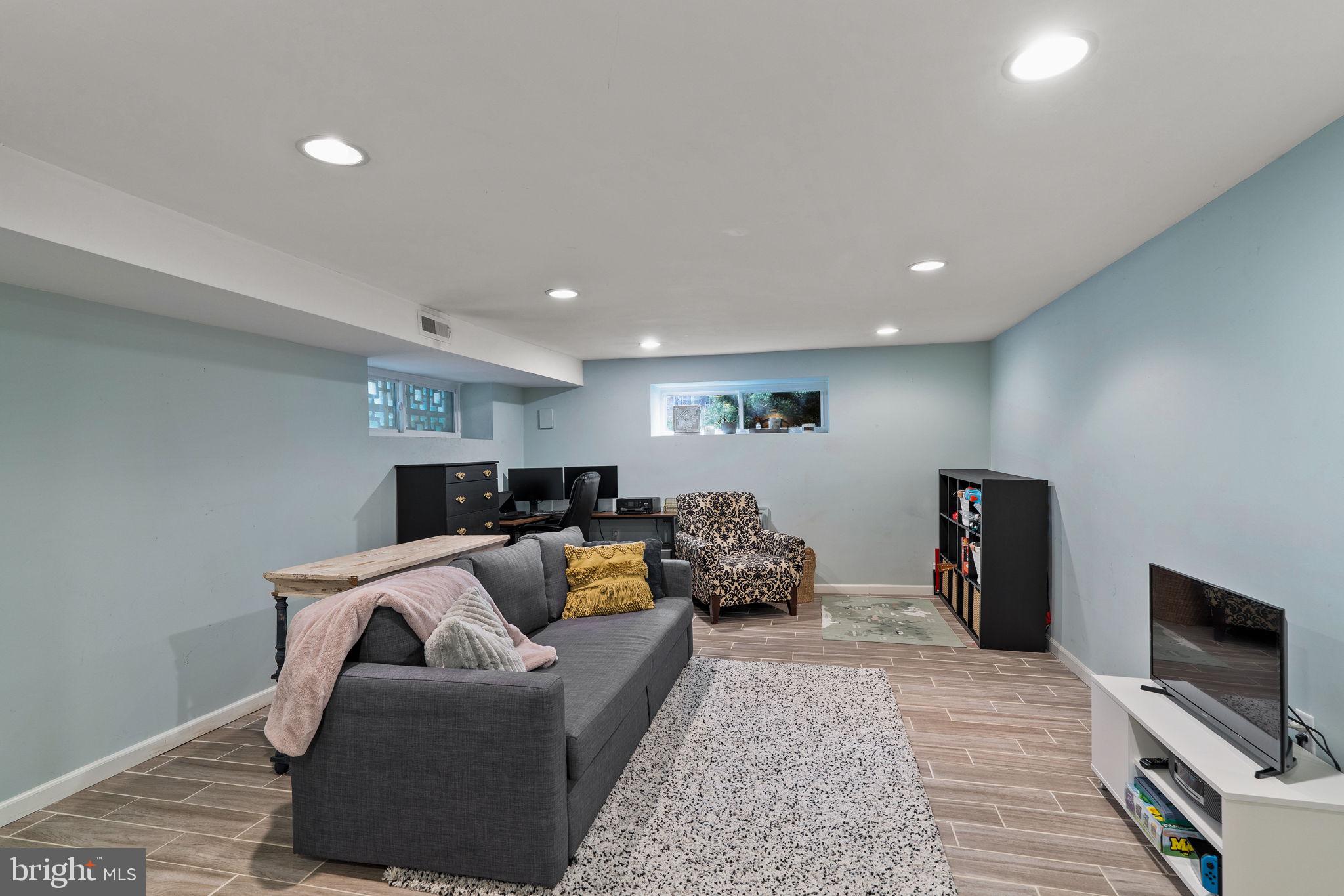 EAST MT AIRY - Residential