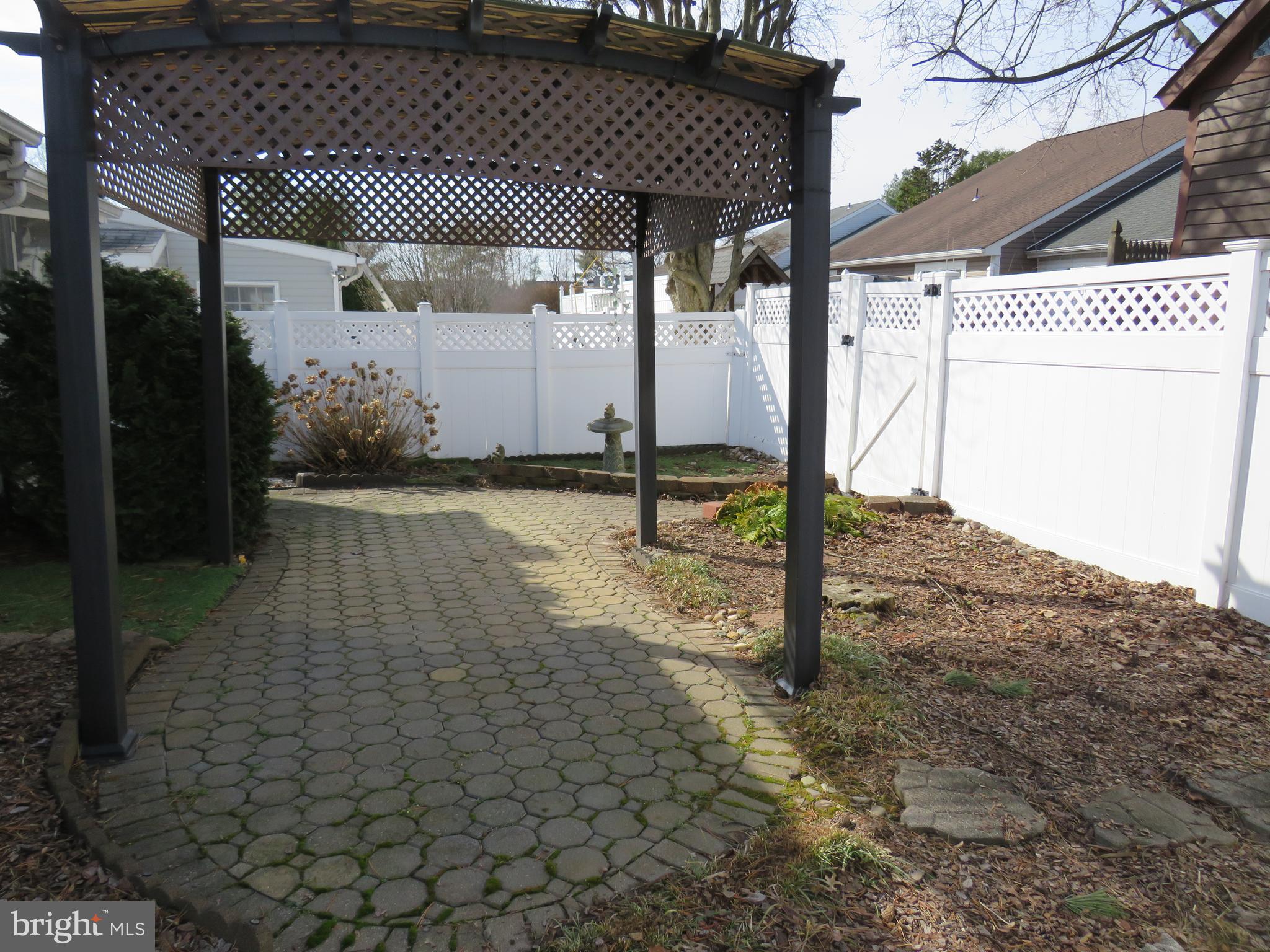 SUMMIT TRACE - Residential