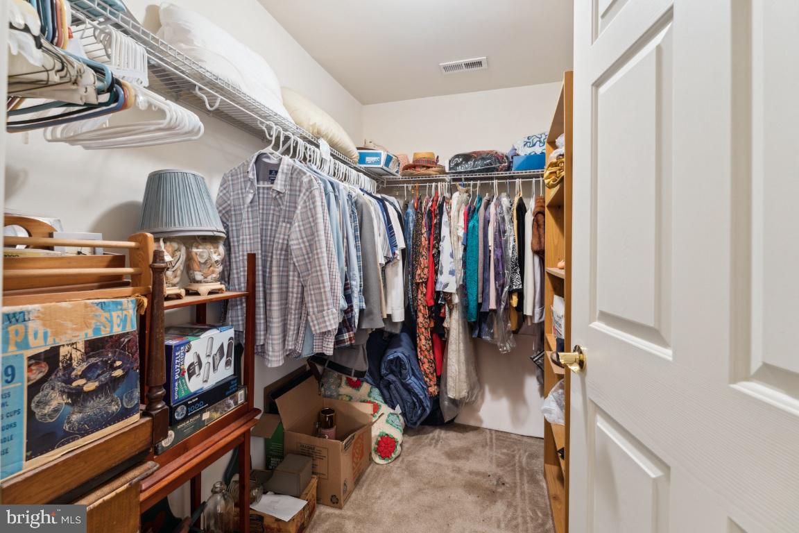 KINGS MANOR - Residential