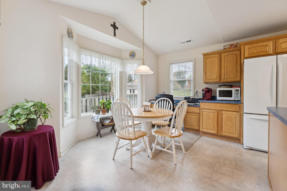 KINGS MANOR - Residential