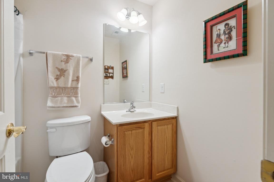 KINGS MANOR - Residential