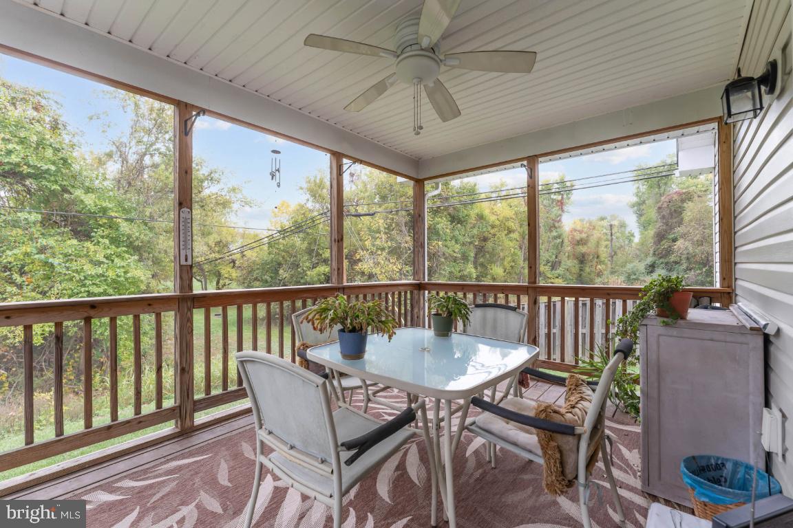 KINGS MANOR - Residential