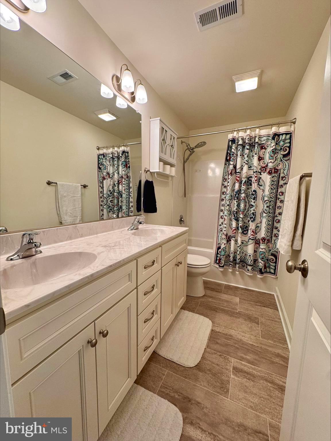 DOGWOOD MEADOWS - Residential