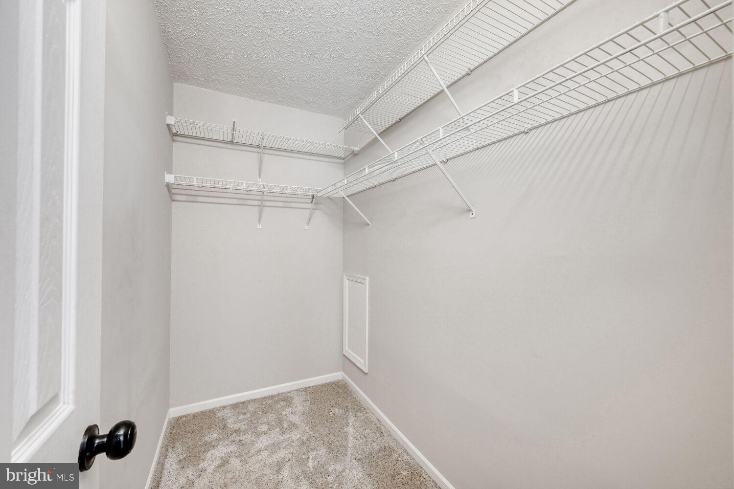 WOODWARD SQUARE - Residential