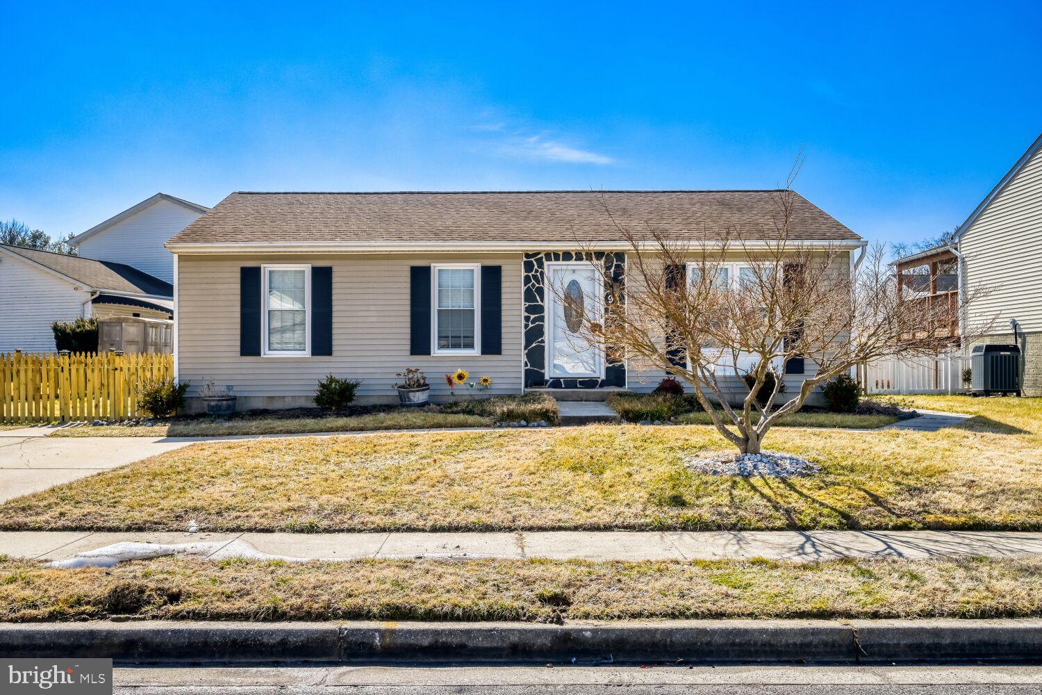 WOODWARD SQUARE - Residential