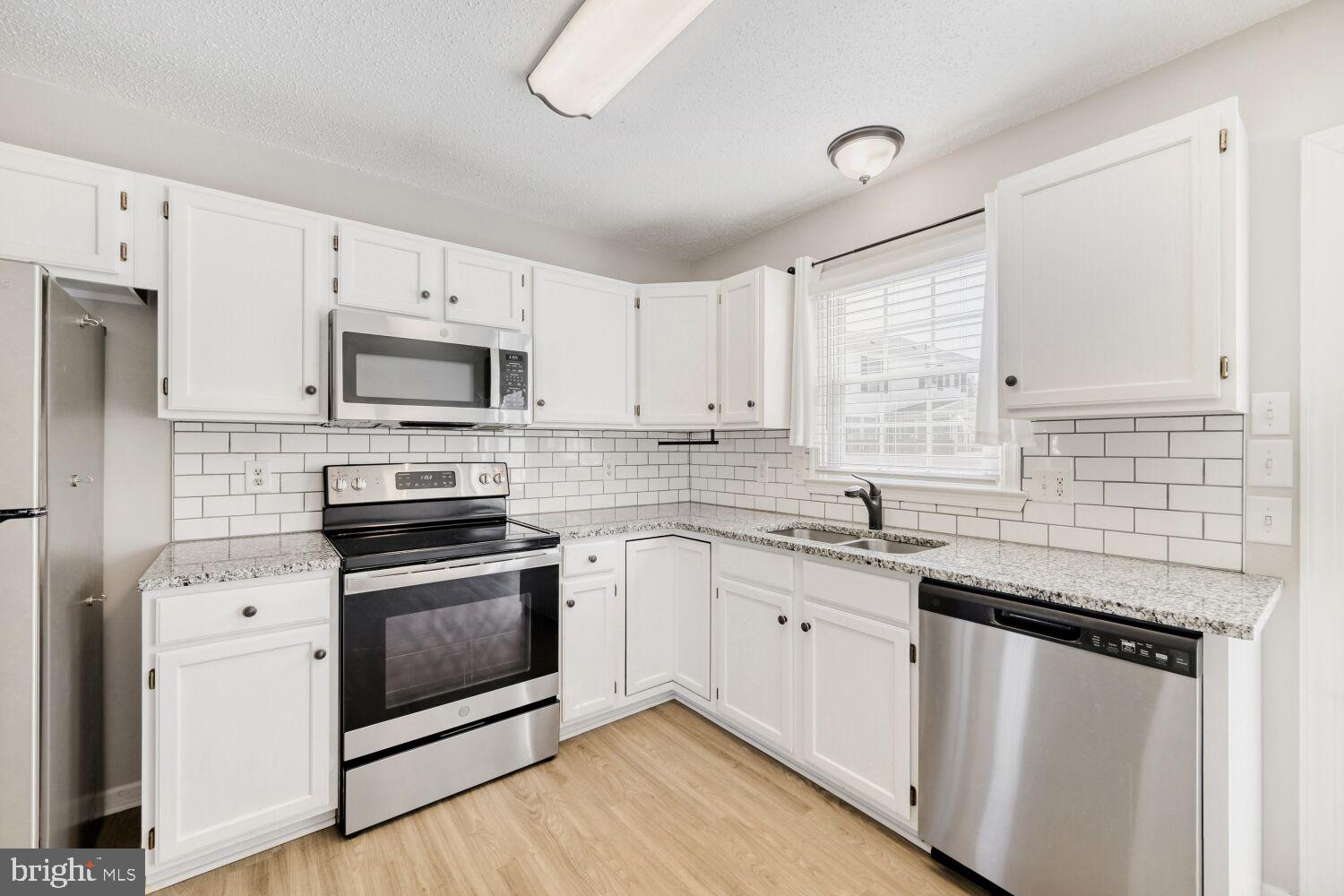 WOODWARD SQUARE - Residential