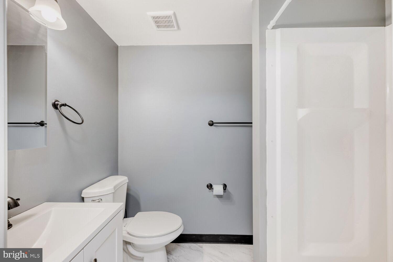 WOODWARD SQUARE - Residential