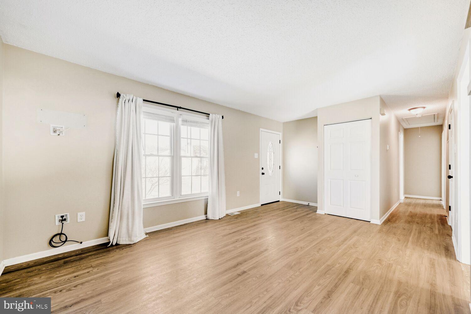 WOODWARD SQUARE - Residential