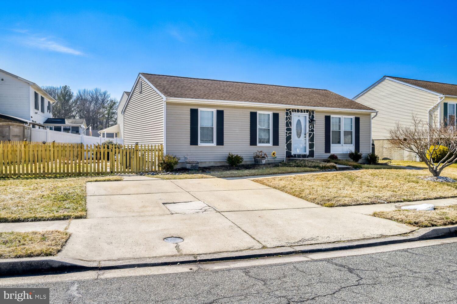 WOODWARD SQUARE - Residential