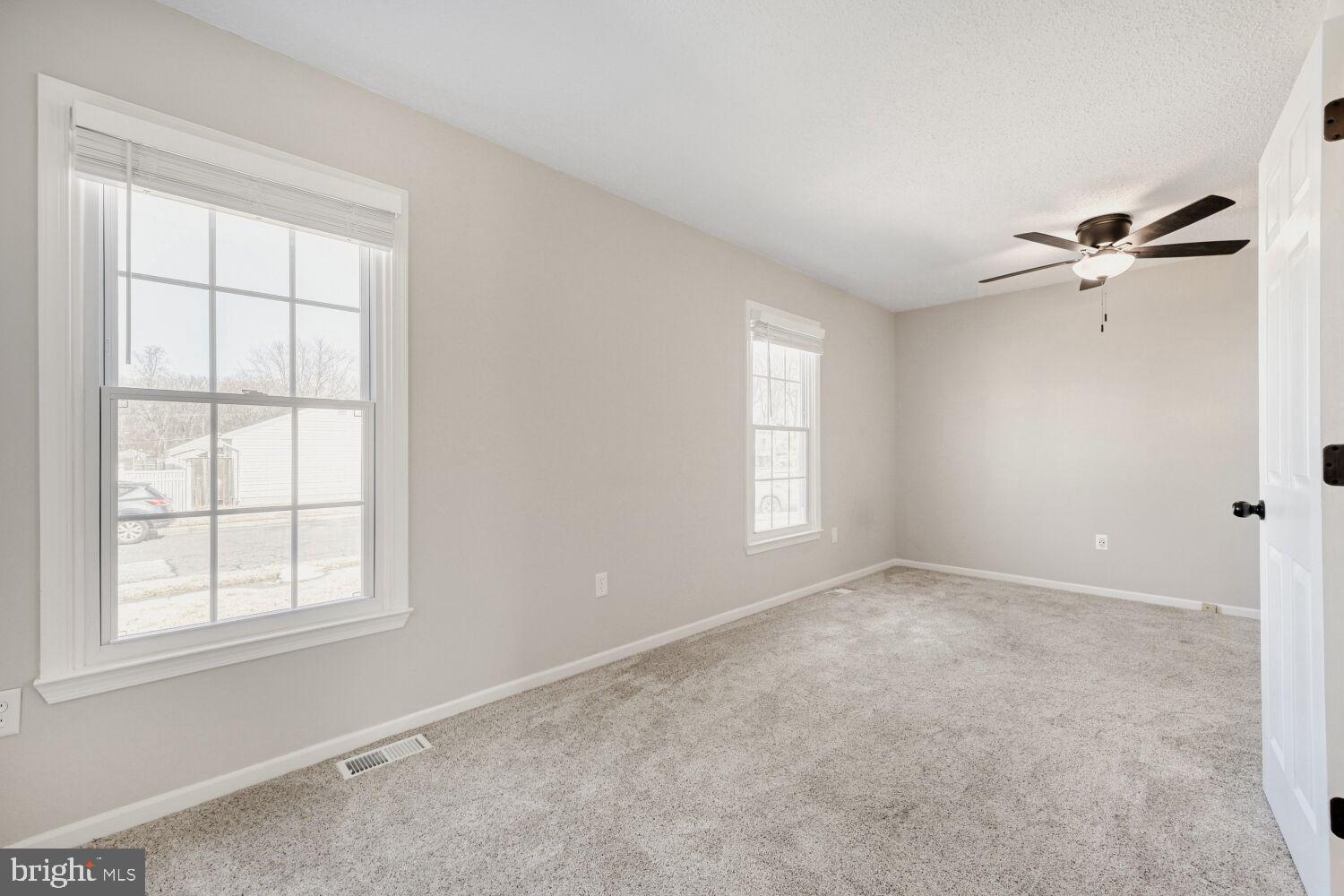 WOODWARD SQUARE - Residential