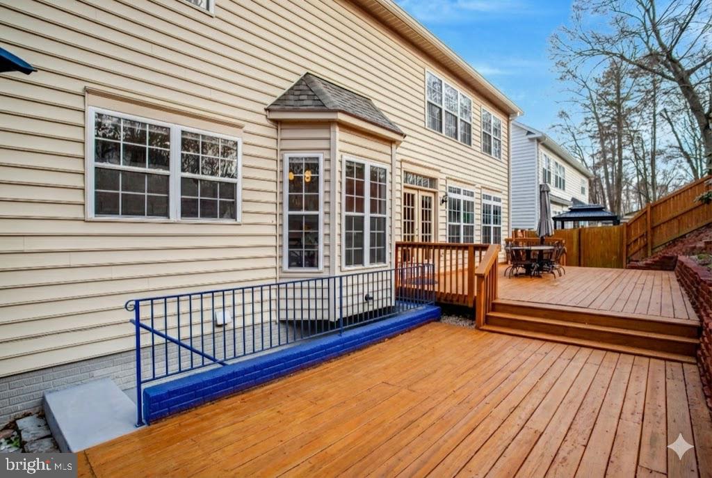 POHICK CROSSING - Residential