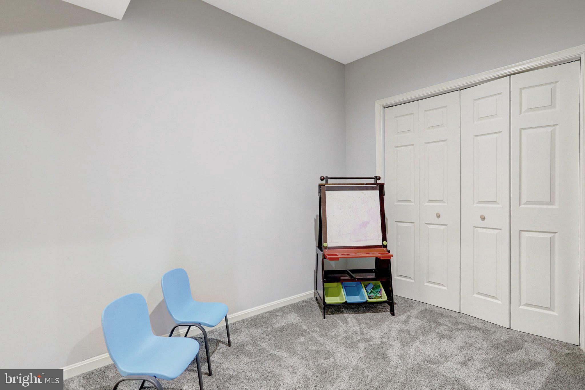 POHICK CROSSING - Residential