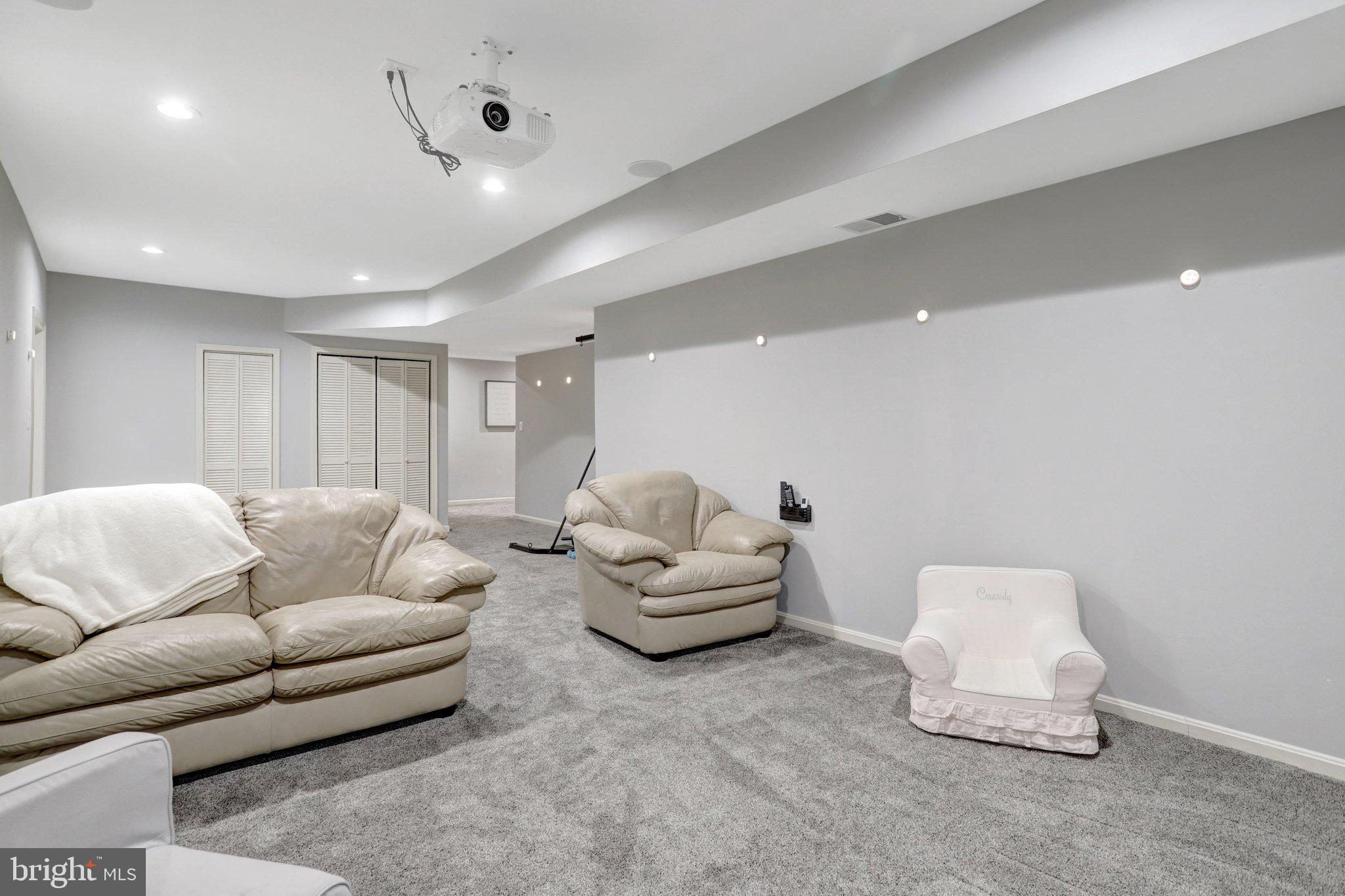 POHICK CROSSING - Residential