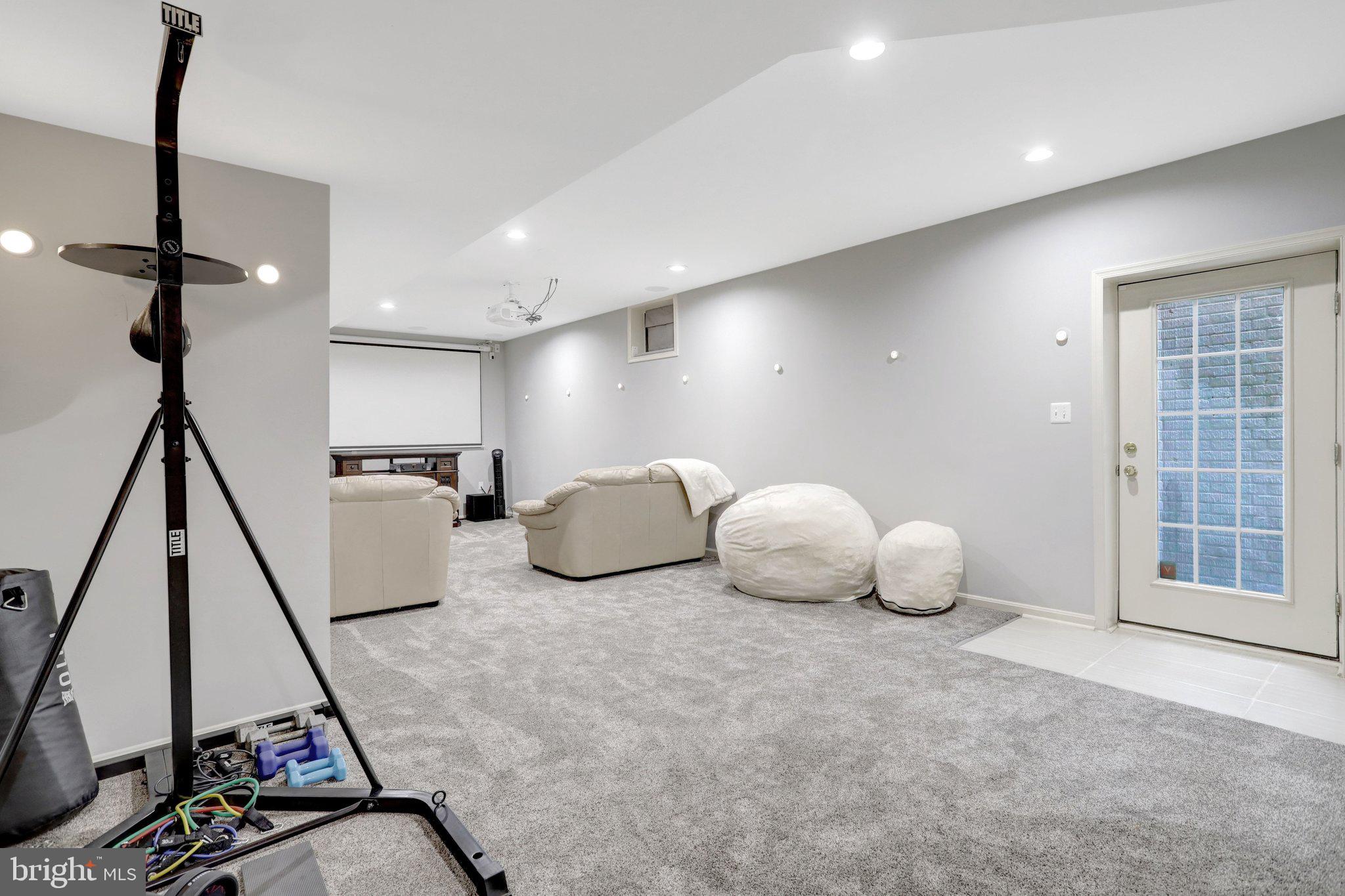 POHICK CROSSING - Residential