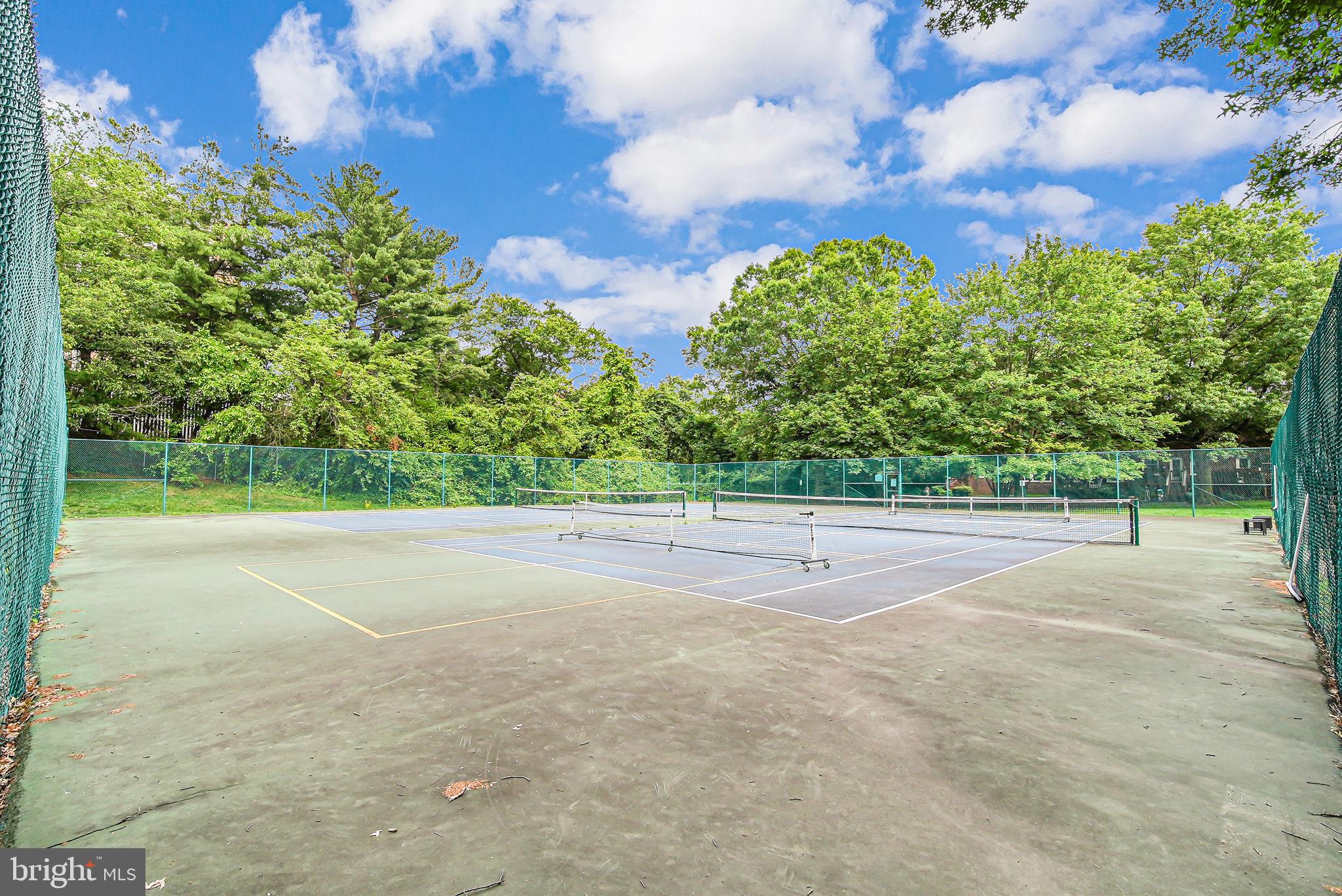 ARLINGTON VILLAGE - Residential