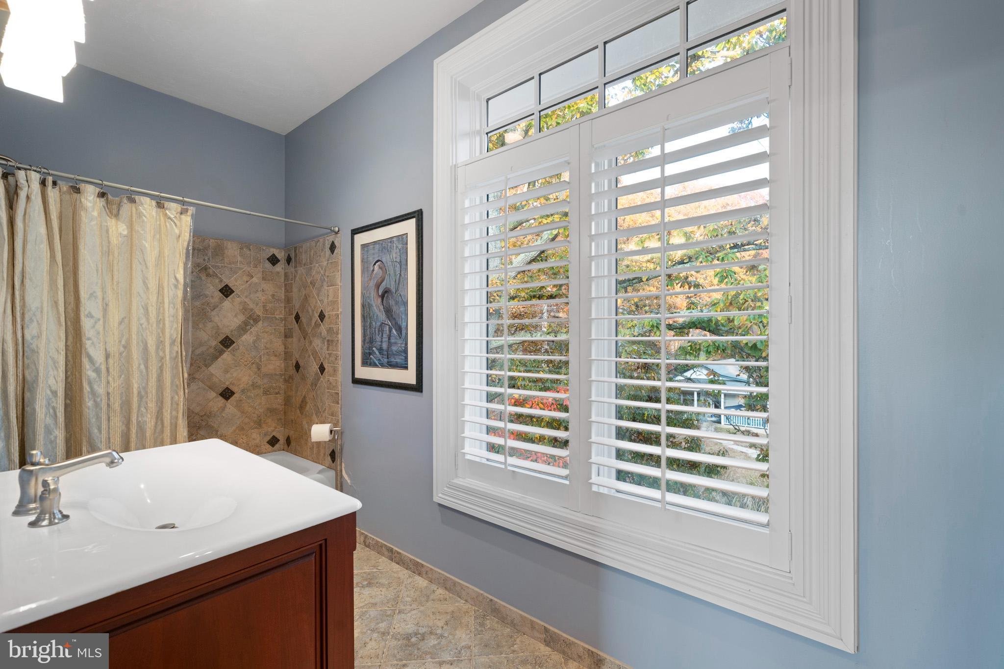 DRUM POINT - Residential