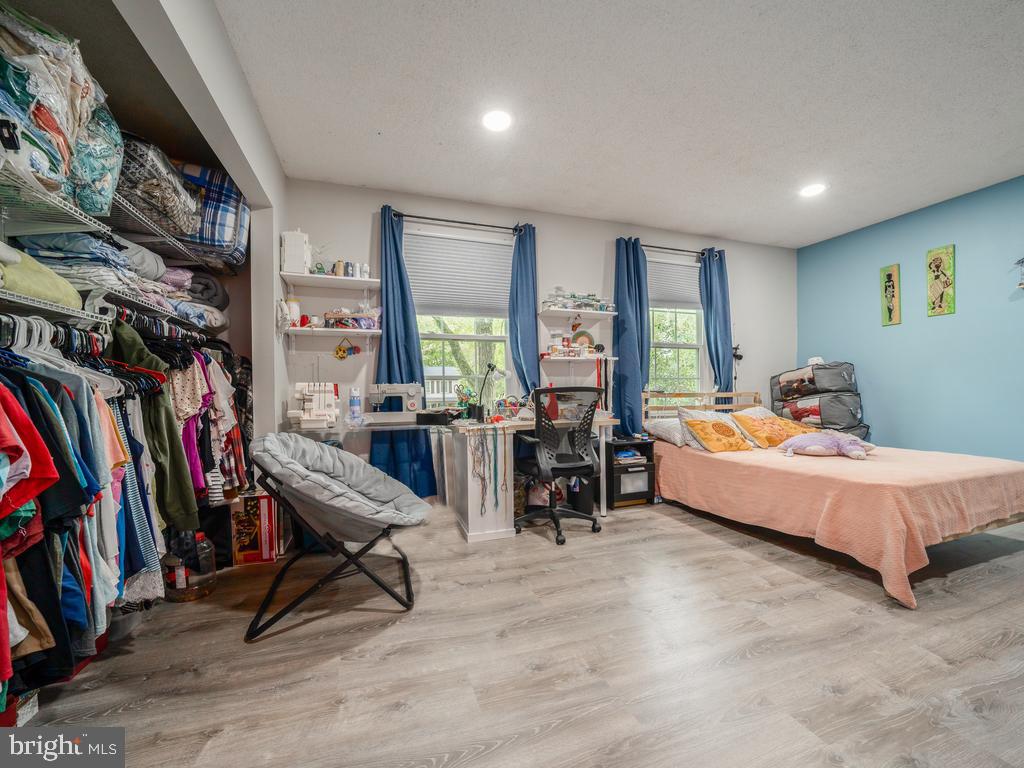 HARBORS OF NEWPORT - Residential