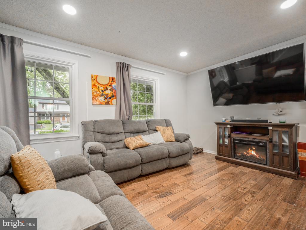 HARBORS OF NEWPORT - Residential