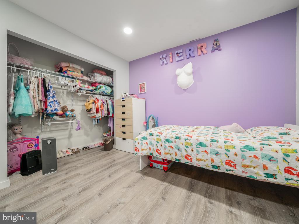 HARBORS OF NEWPORT - Residential