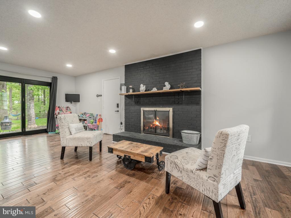 HARBORS OF NEWPORT - Residential