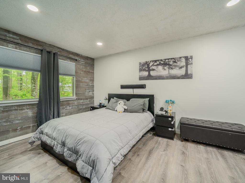 HARBORS OF NEWPORT - Residential