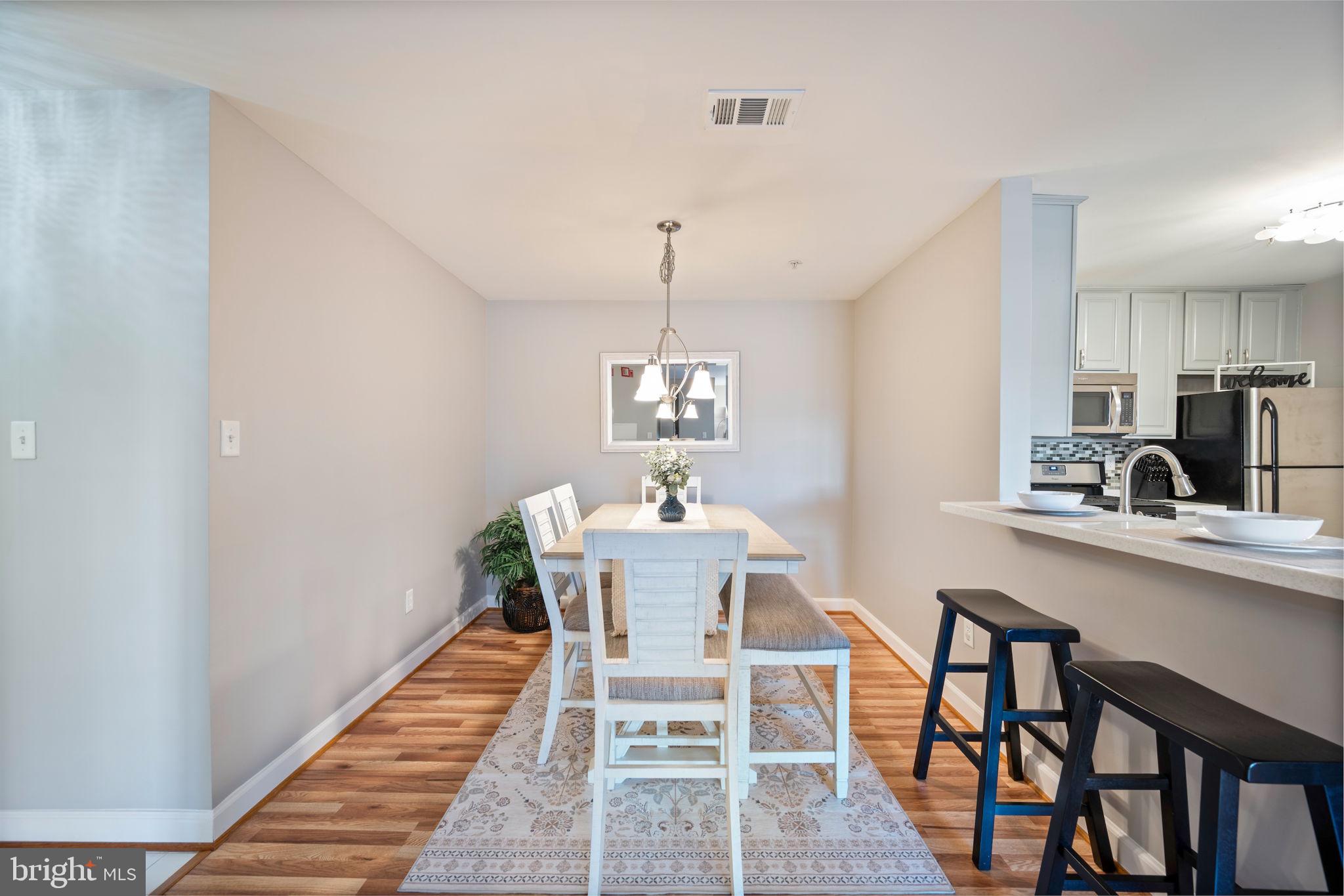 FALLS GABLE - Residential