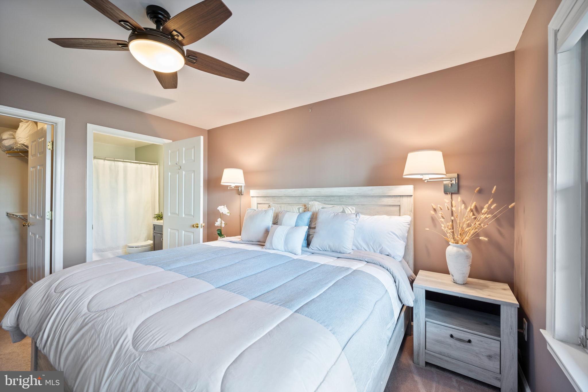 FALLS GABLE - Residential