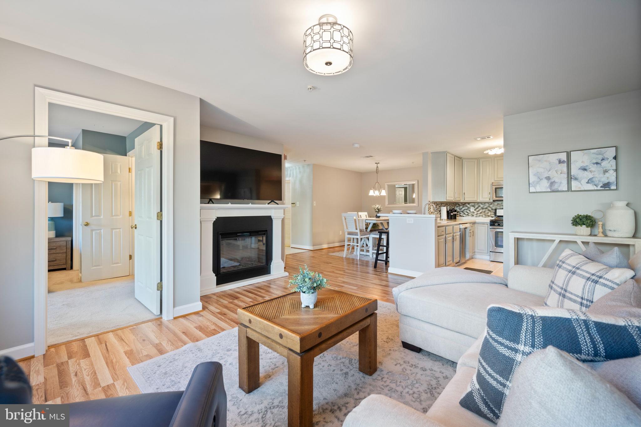 FALLS GABLE - Residential