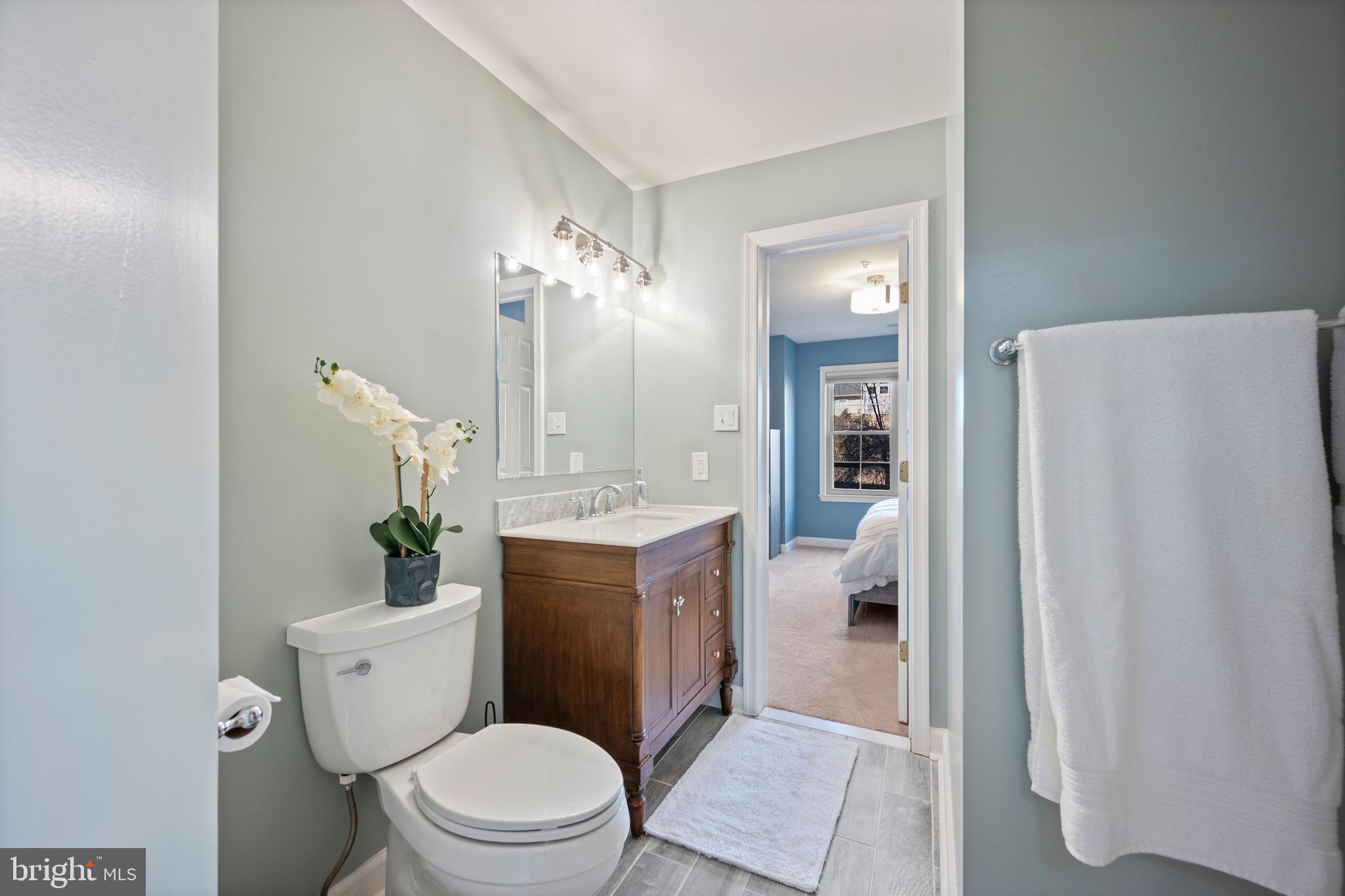 FALLS GABLE - Residential