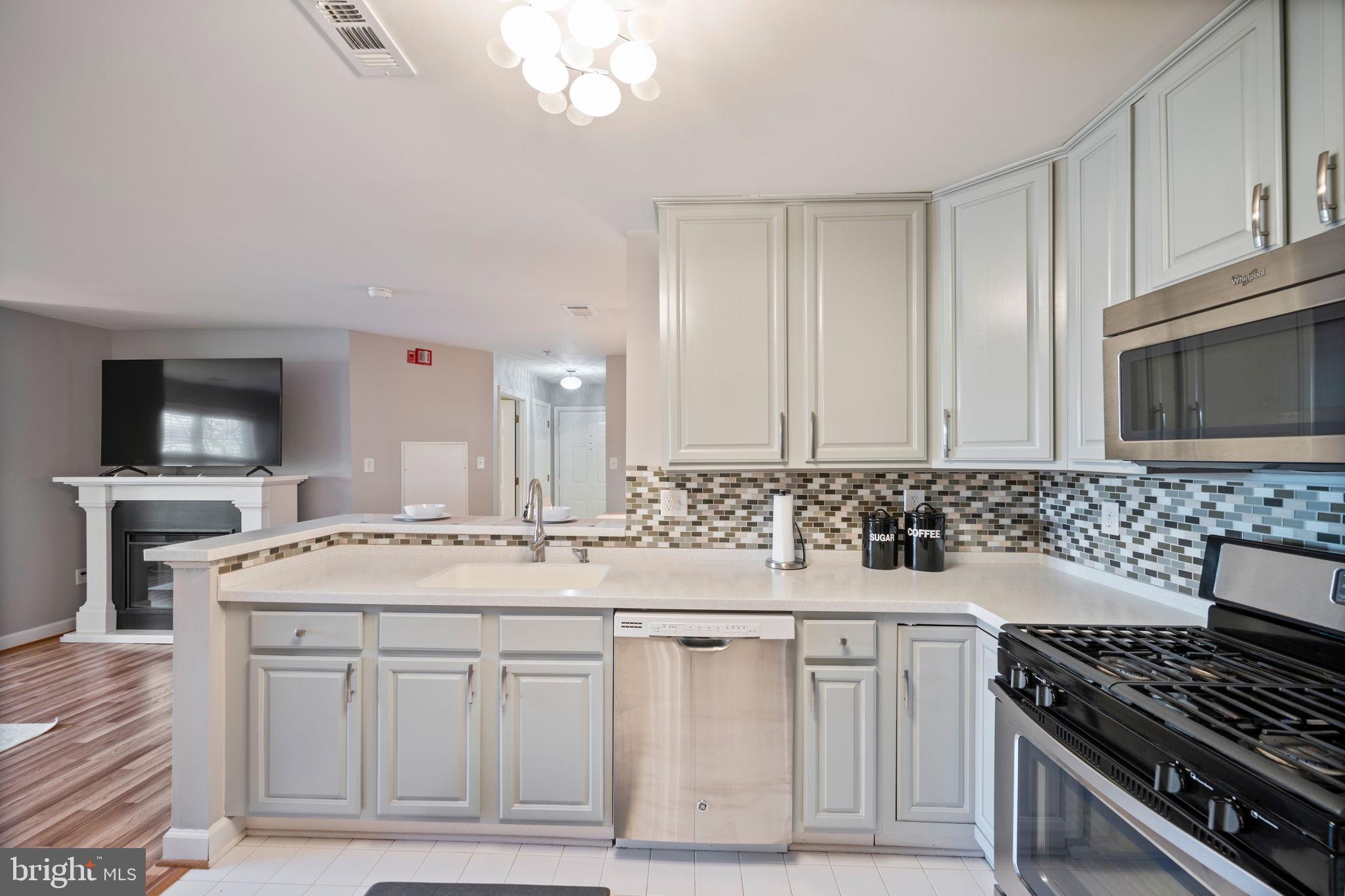 FALLS GABLE - Residential