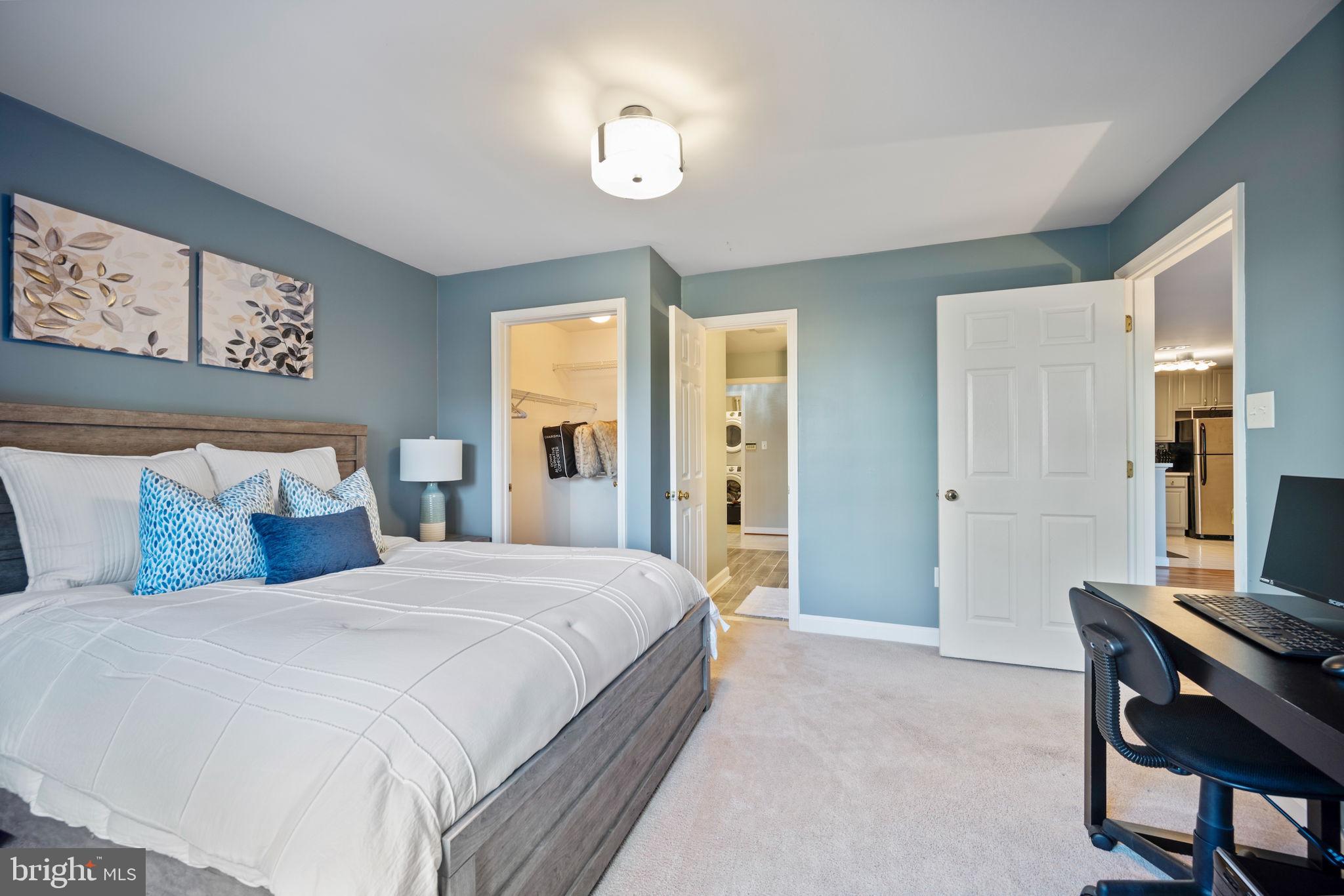 FALLS GABLE - Residential