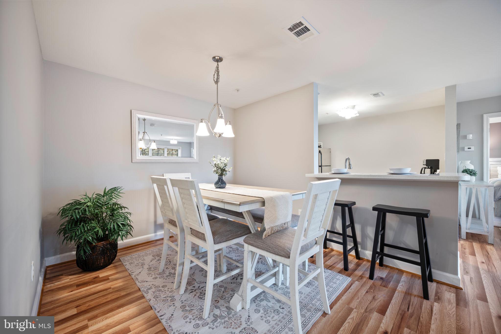 FALLS GABLE - Residential