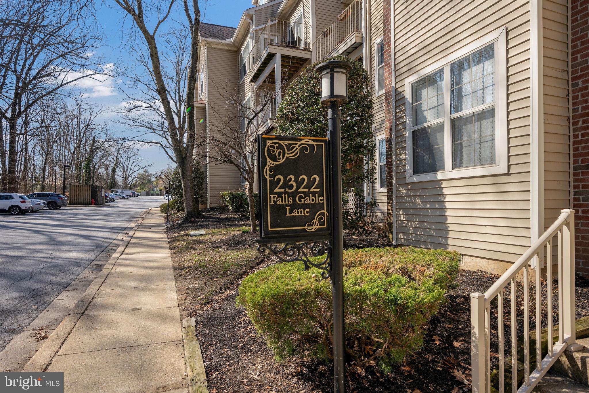 FALLS GABLE - Residential