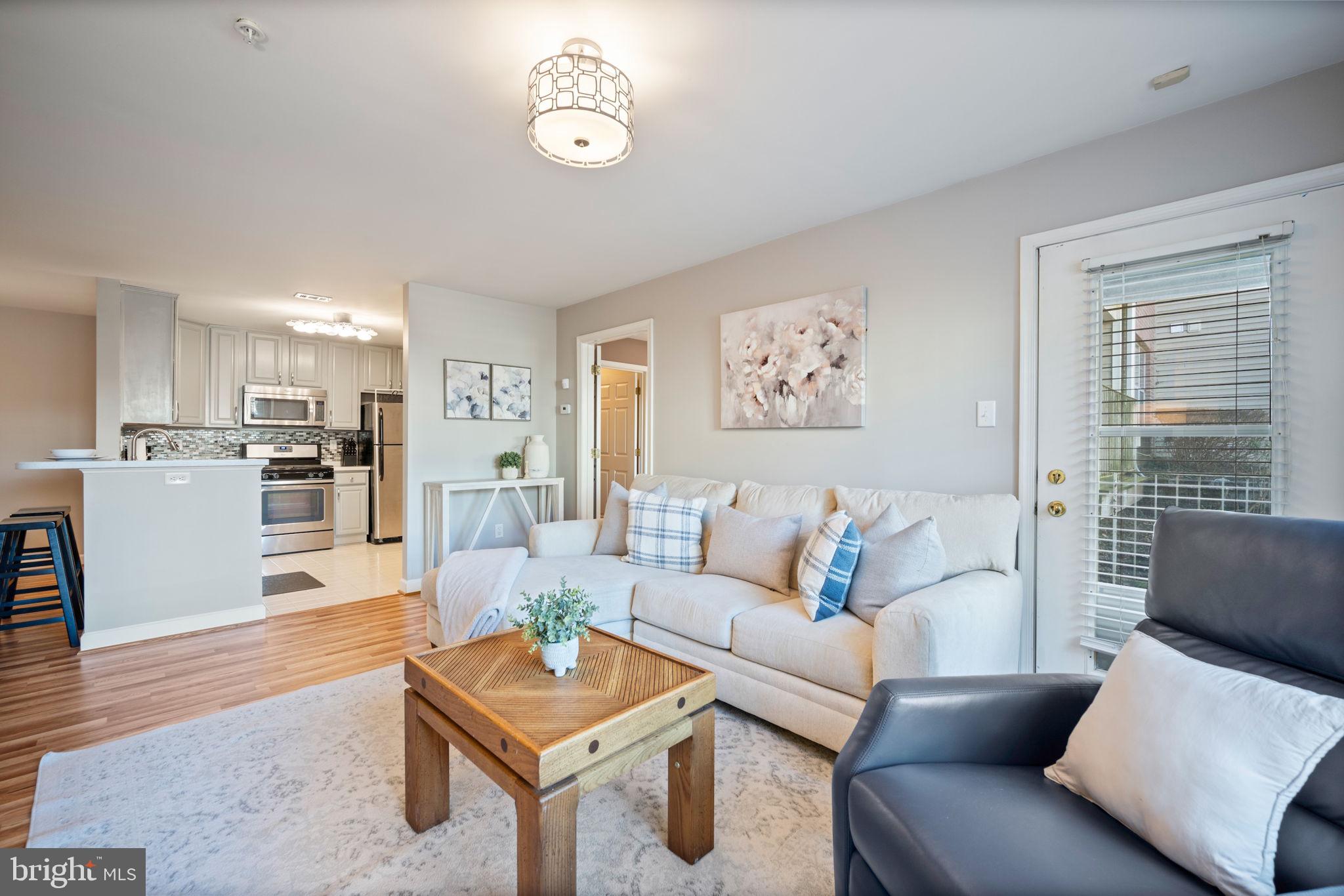 FALLS GABLE - Residential