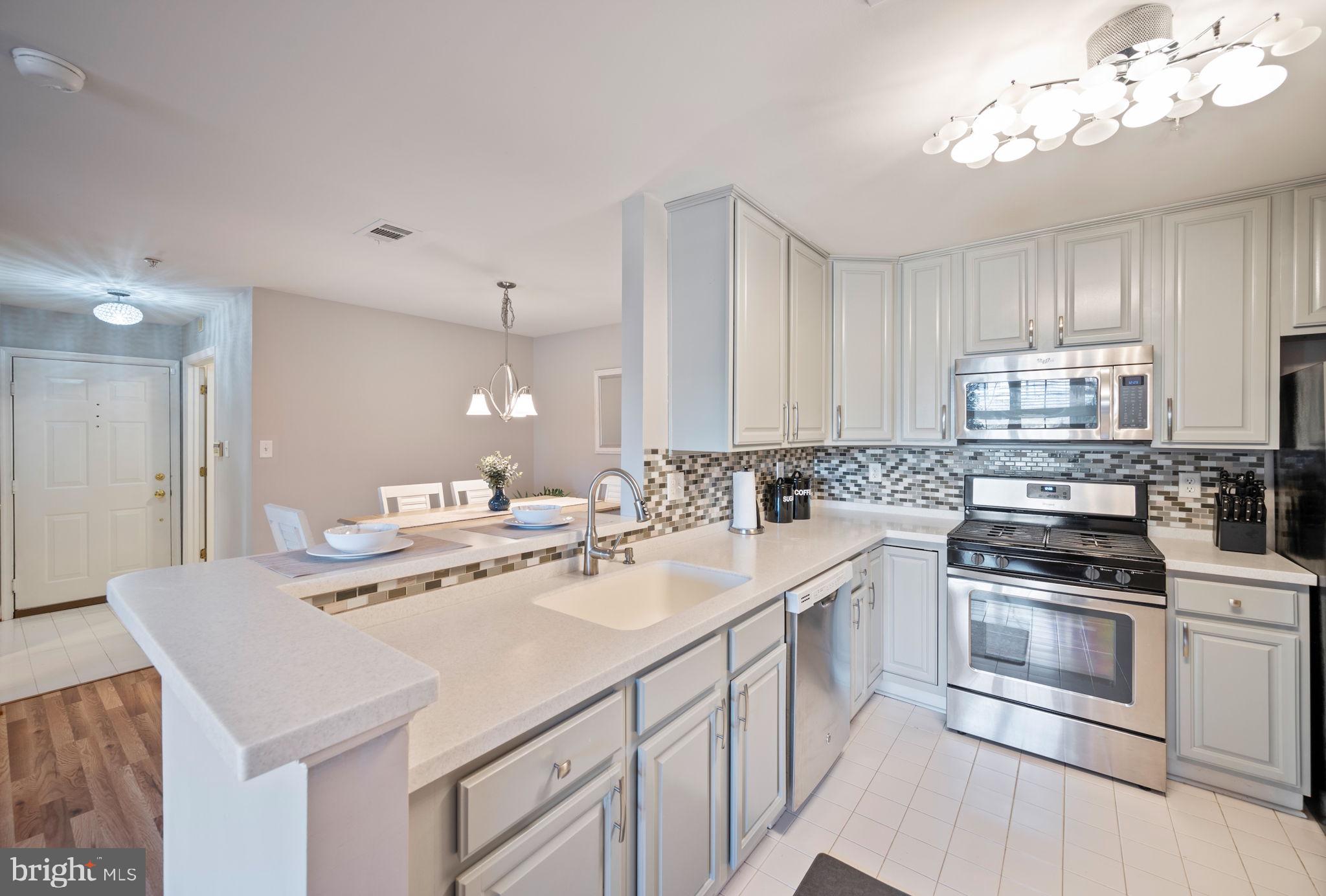 FALLS GABLE - Residential