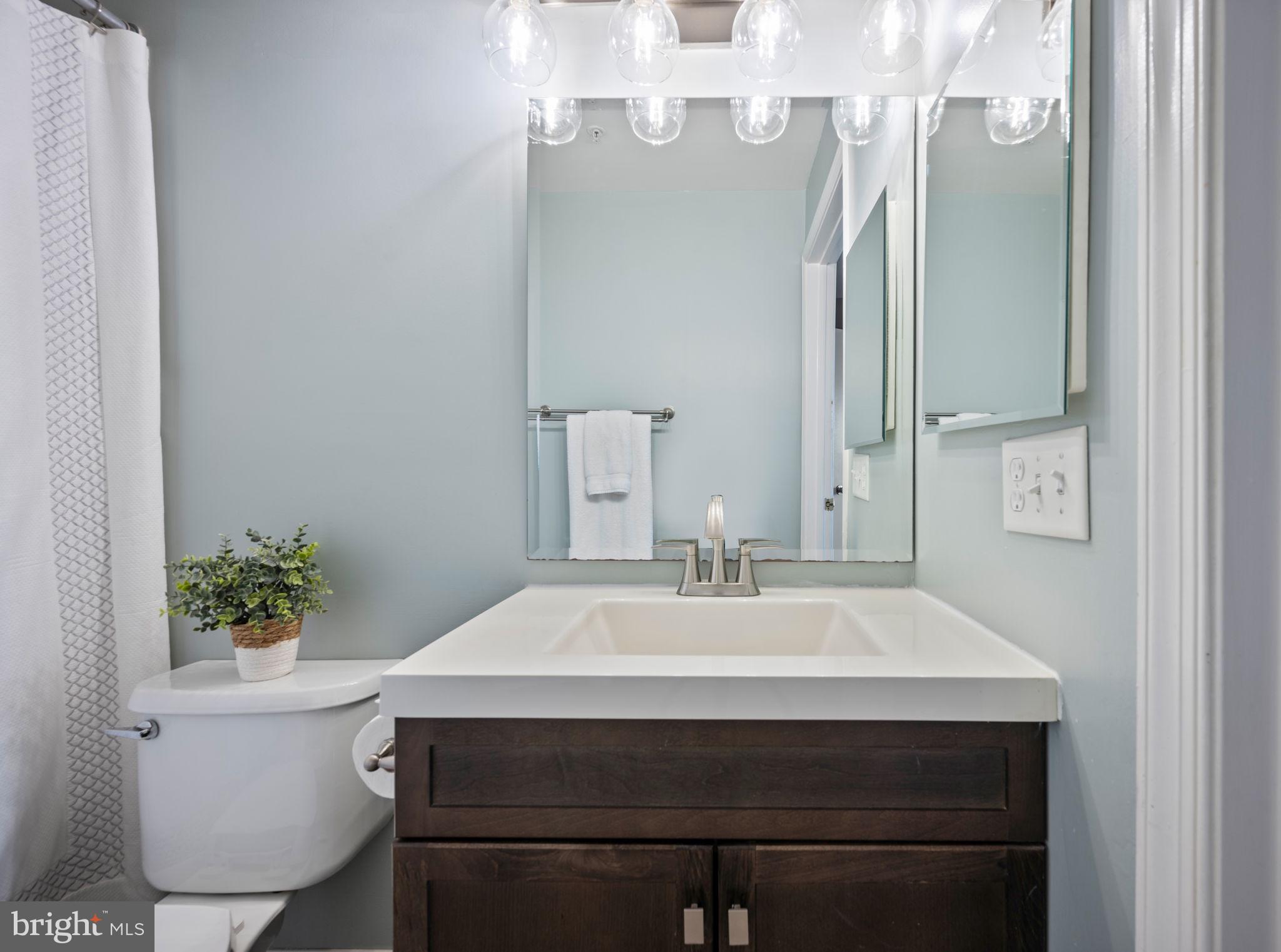 FALLS GABLE - Residential