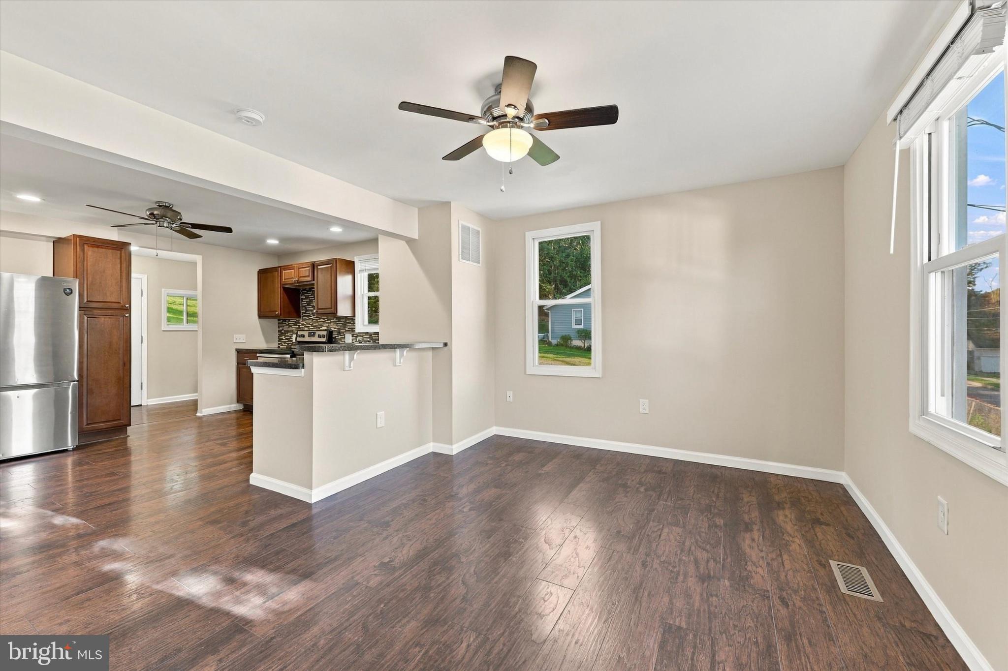 803 MAPLE LANE