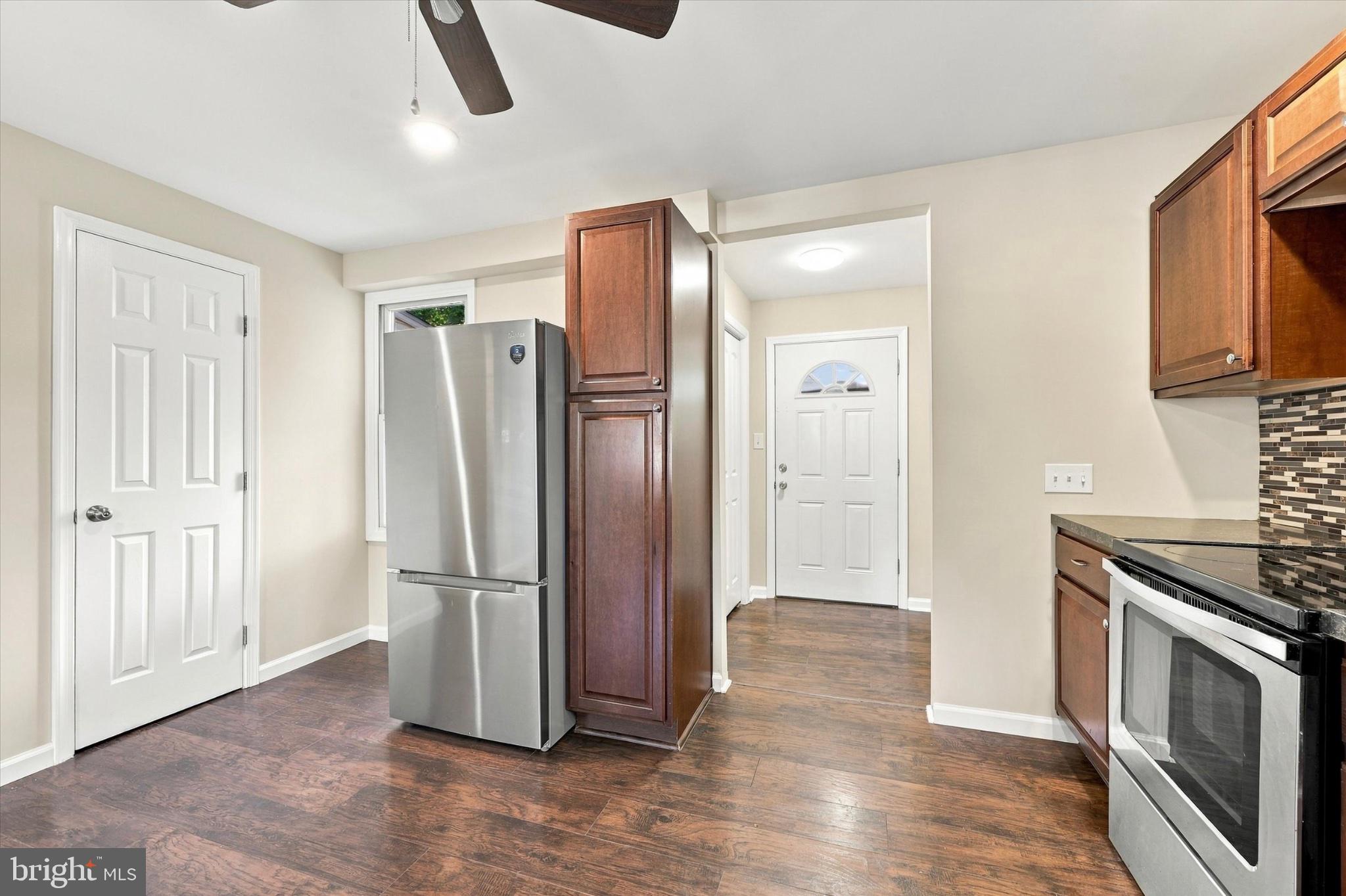 803 MAPLE LANE