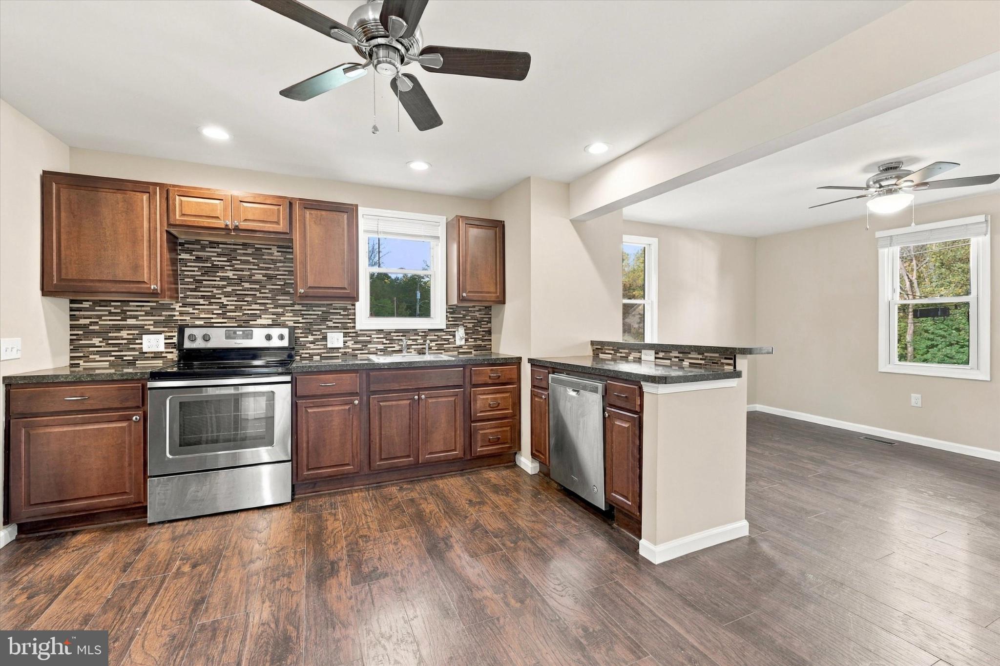 803 MAPLE LANE