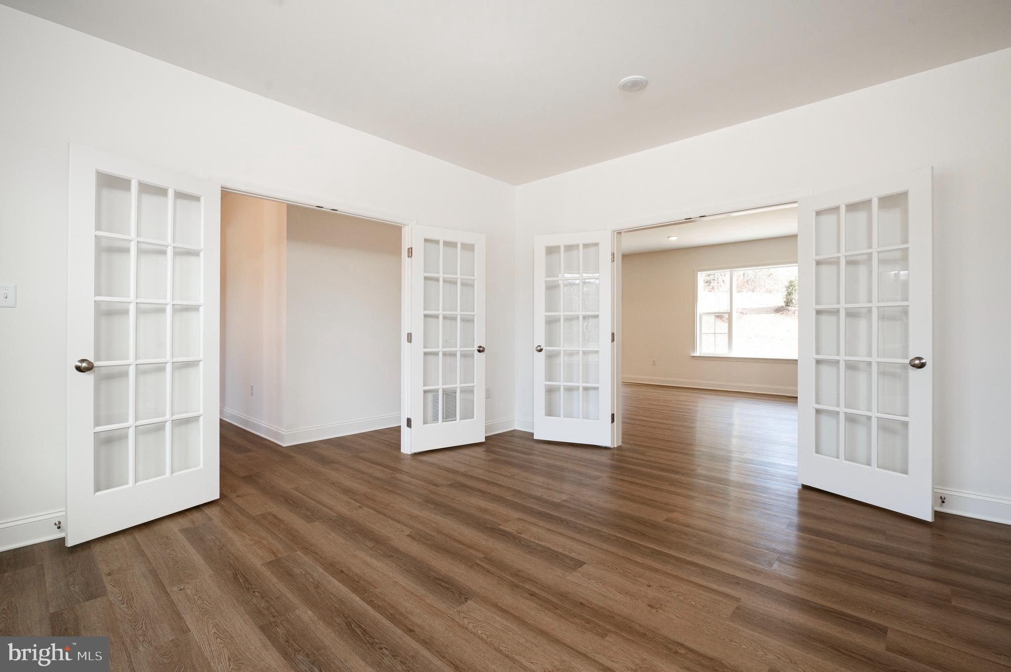 NISSLEY RUN - Residential