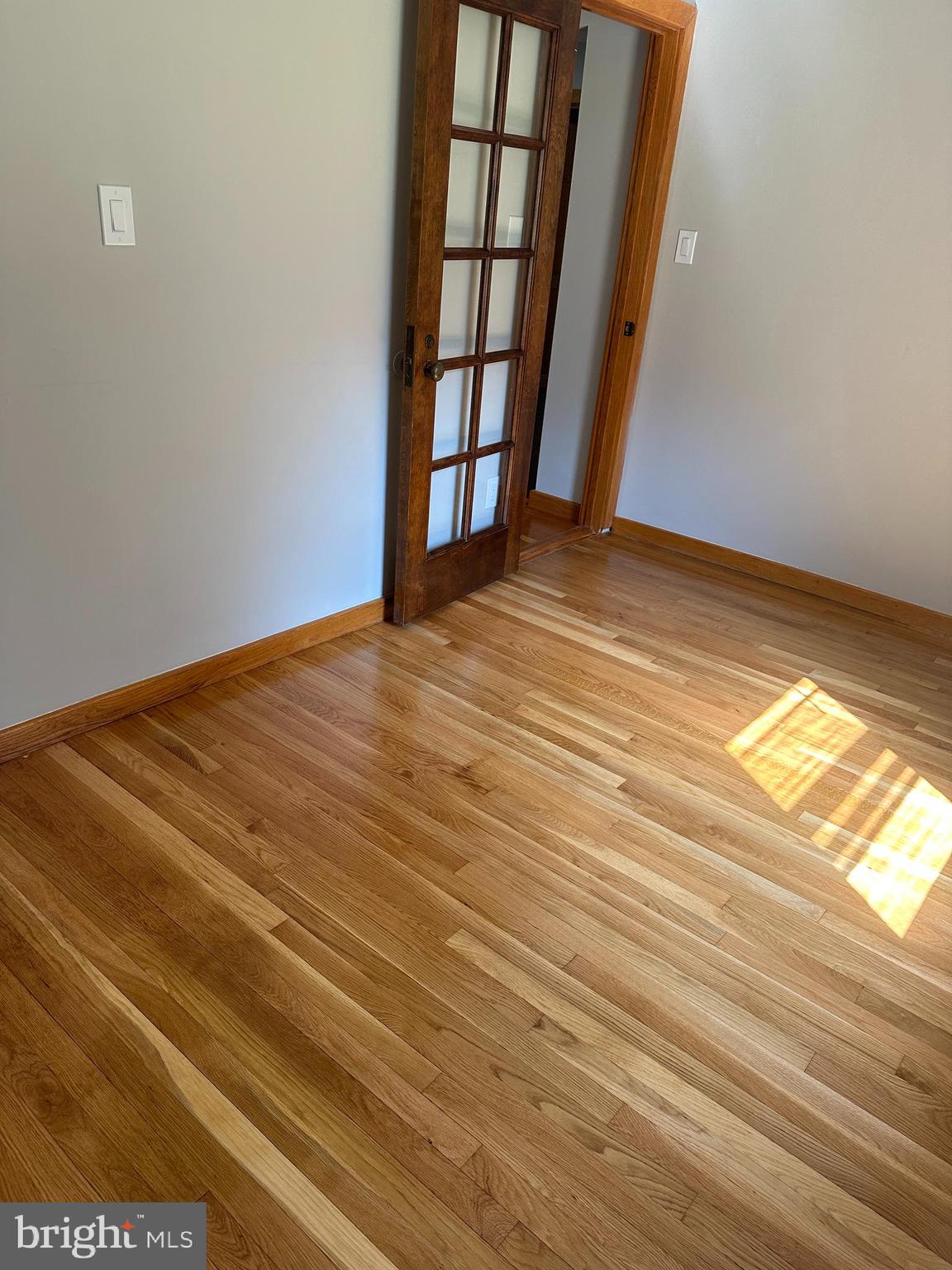 WHITE OAK ESTATES - Residential Lease