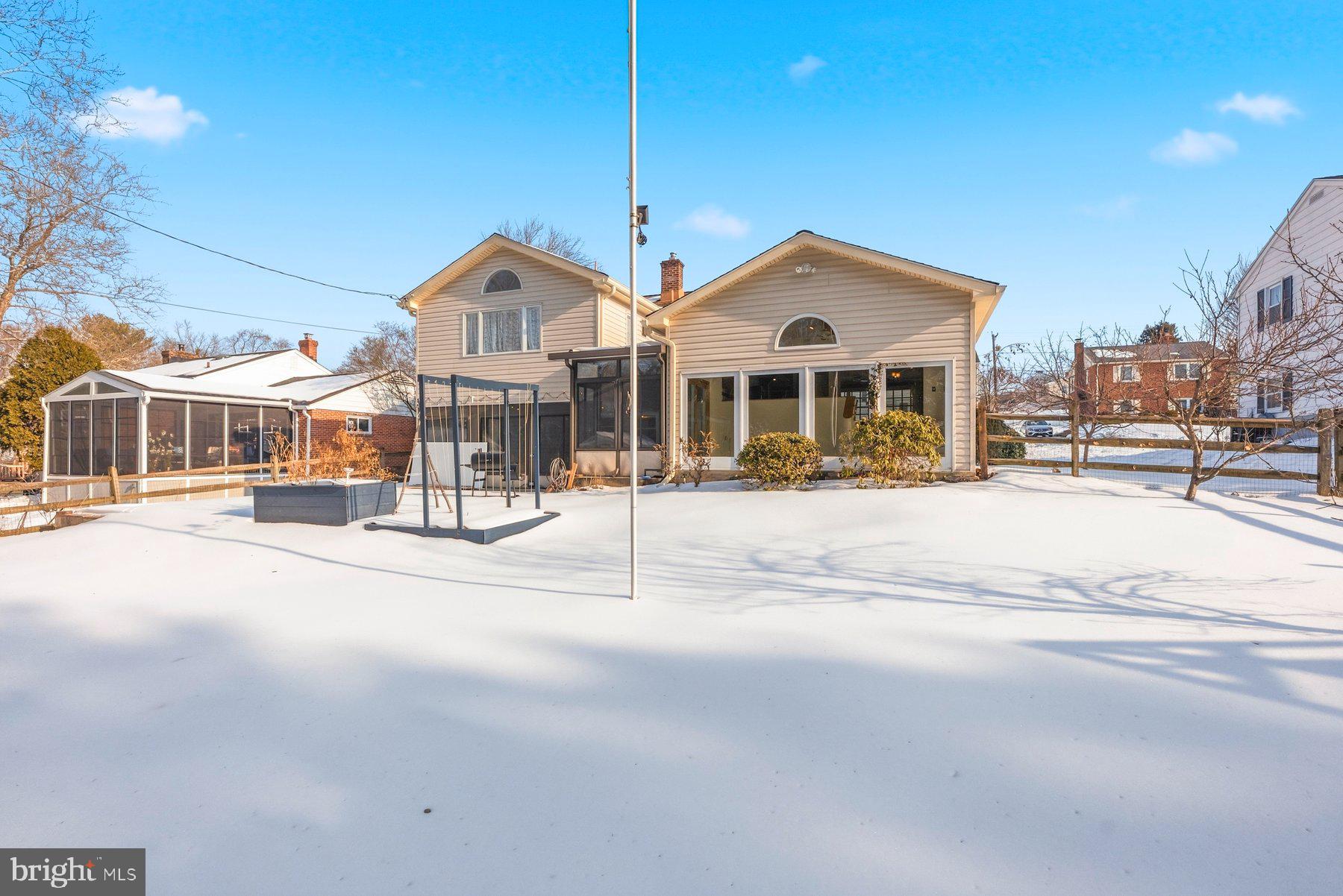 DULANEY VILLAGE - Residential