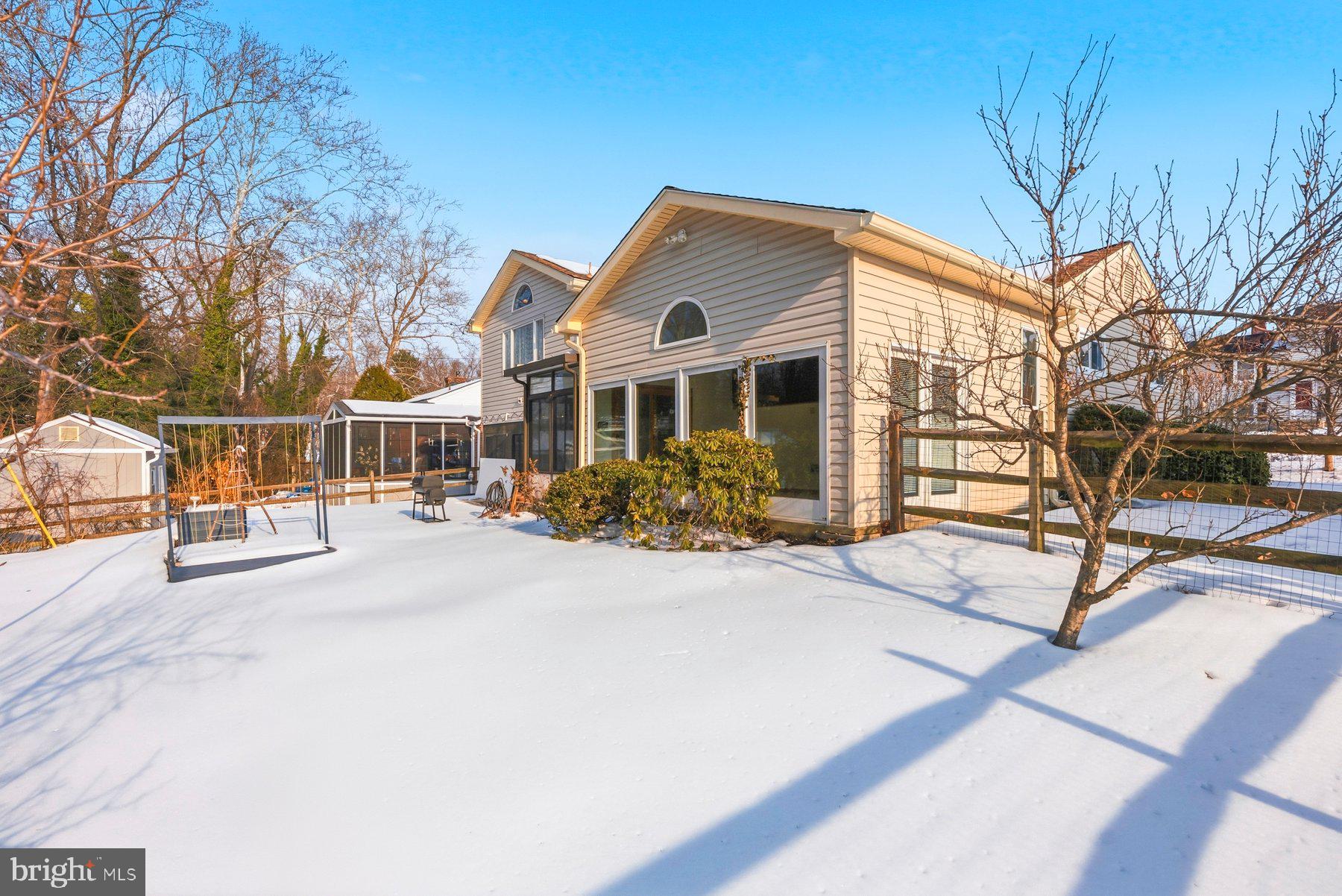 DULANEY VILLAGE - Residential