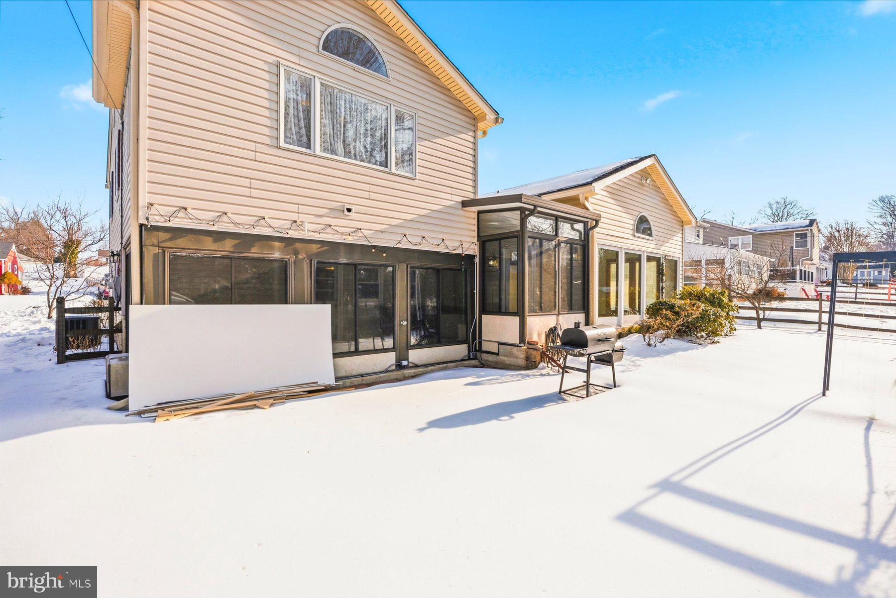 DULANEY VILLAGE - Residential