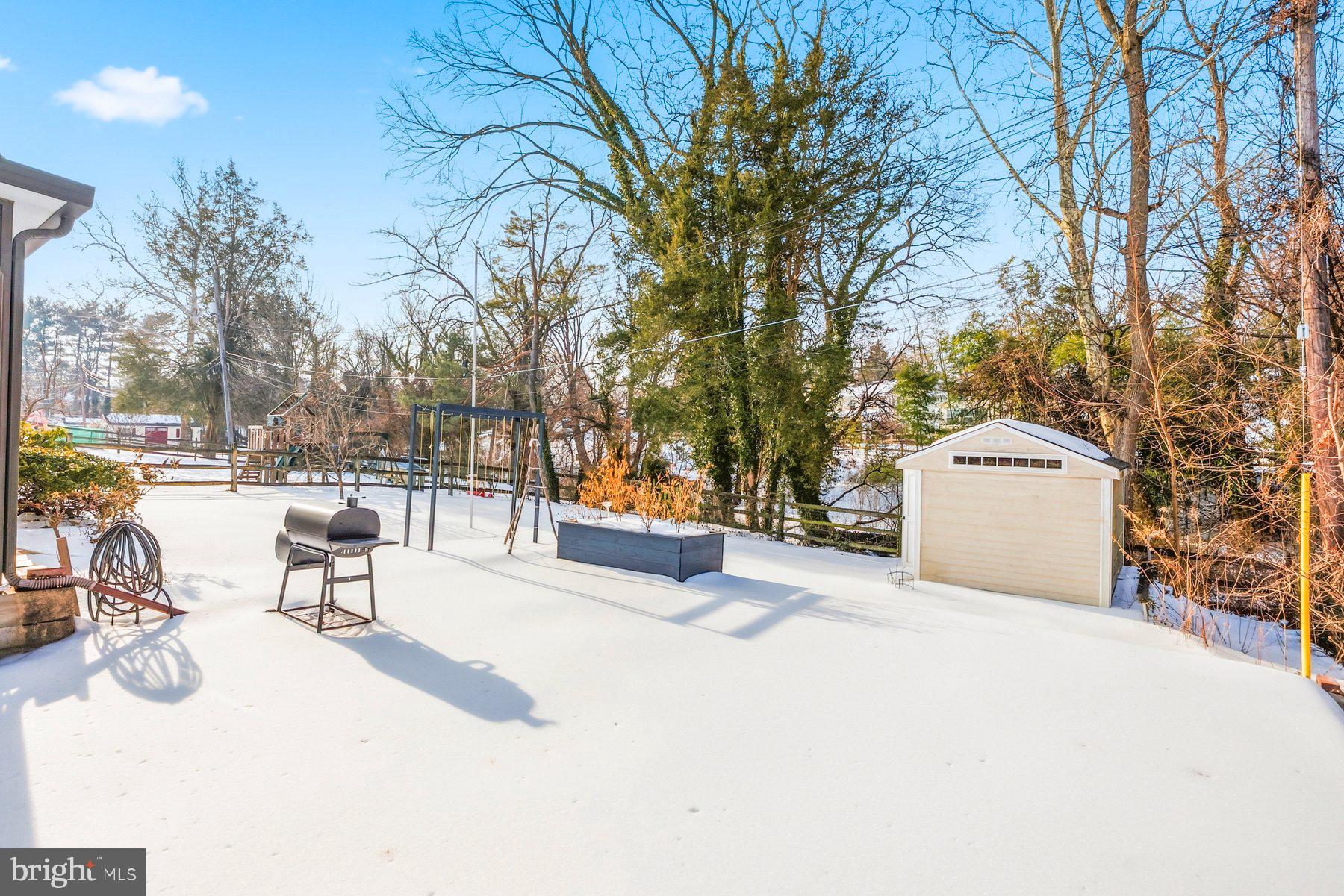 DULANEY VILLAGE - Residential