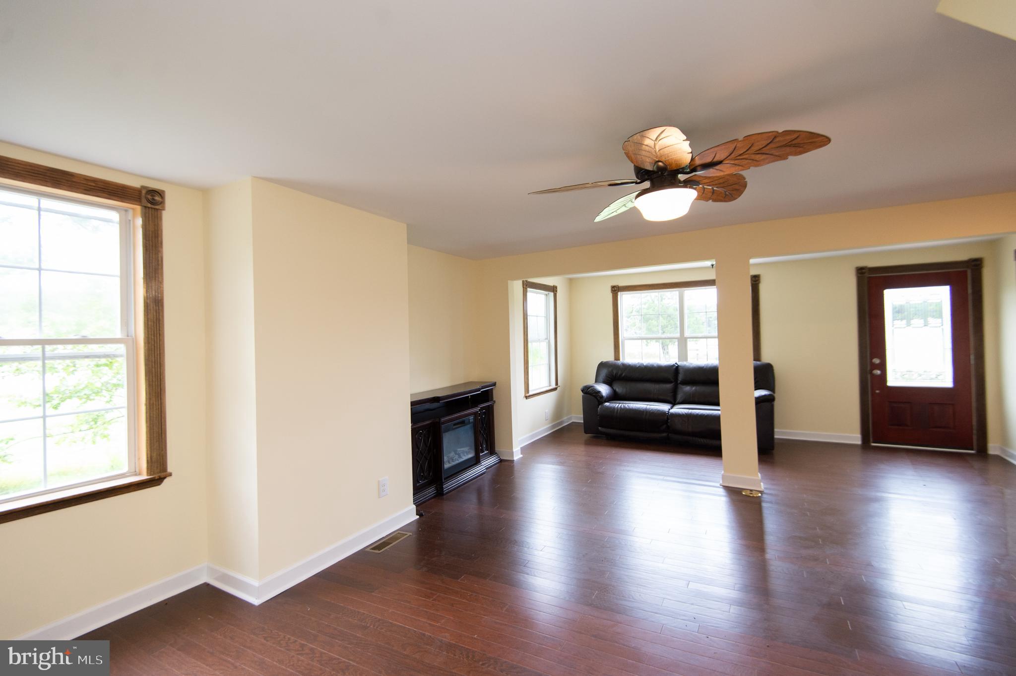 TOWN POINT - Residential