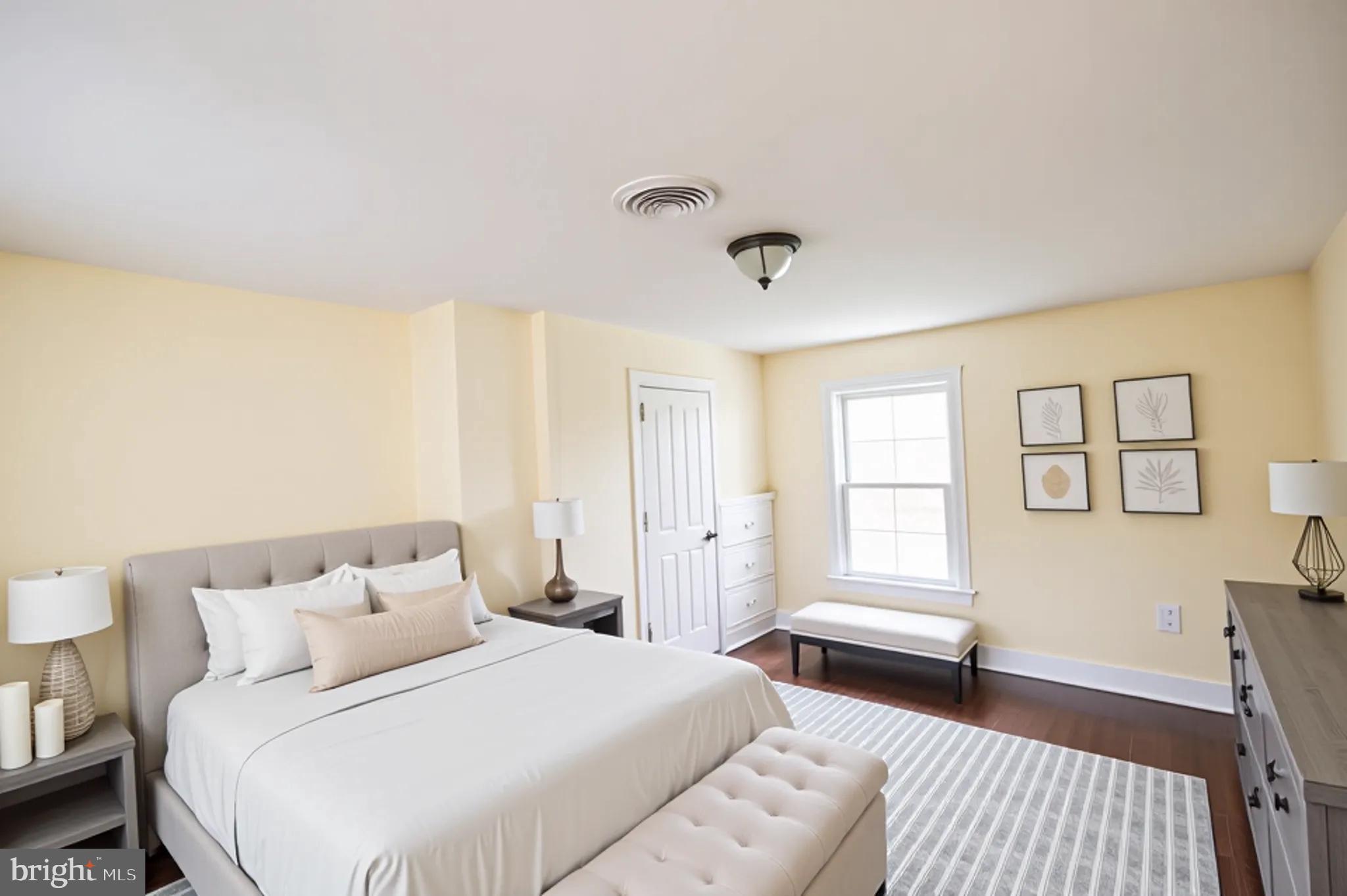 TOWN POINT - Residential