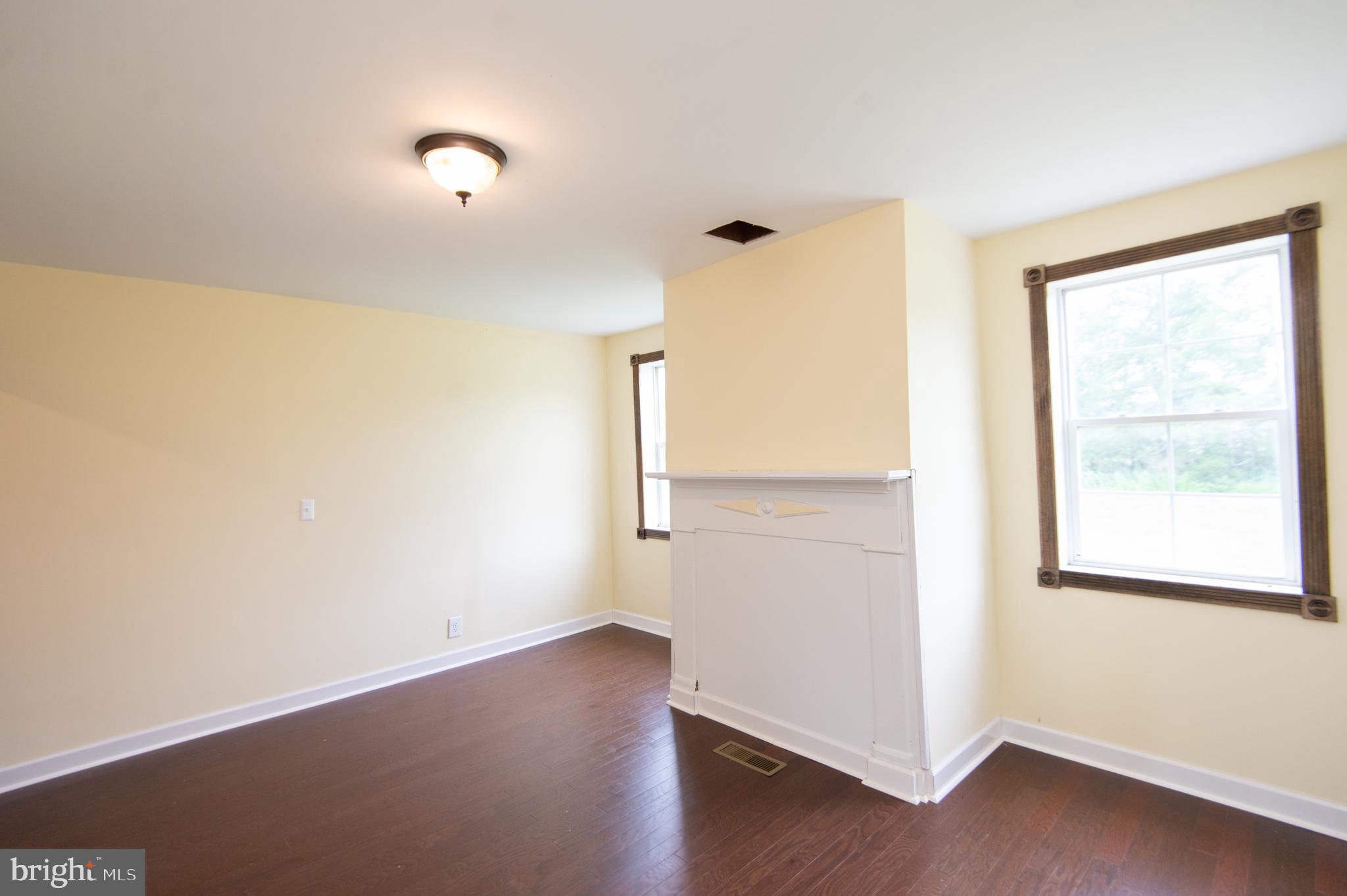 TOWN POINT - Residential