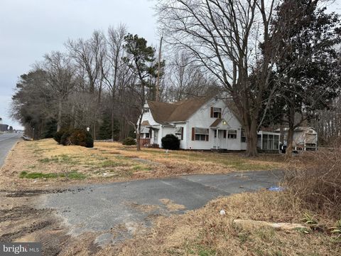 Photo of 33049 Dupont Boulevard, FRANKFORD, DE 19945 (MLS # DESU2102540)